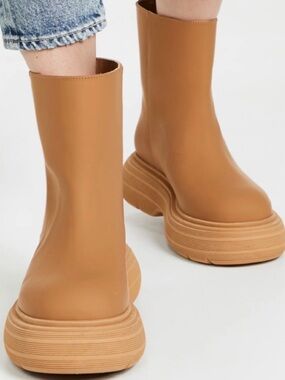 Gia Borghini Marte Leather Boots sz 37.5
